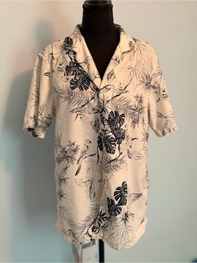BOGO FREE Old Navy White Short Sleeve Tropical Button-Down Shirt with Navy Print